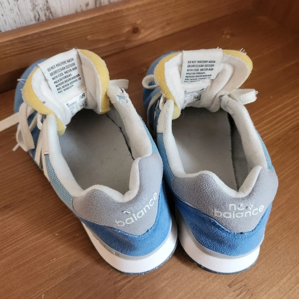 New Balance new charm sneakers